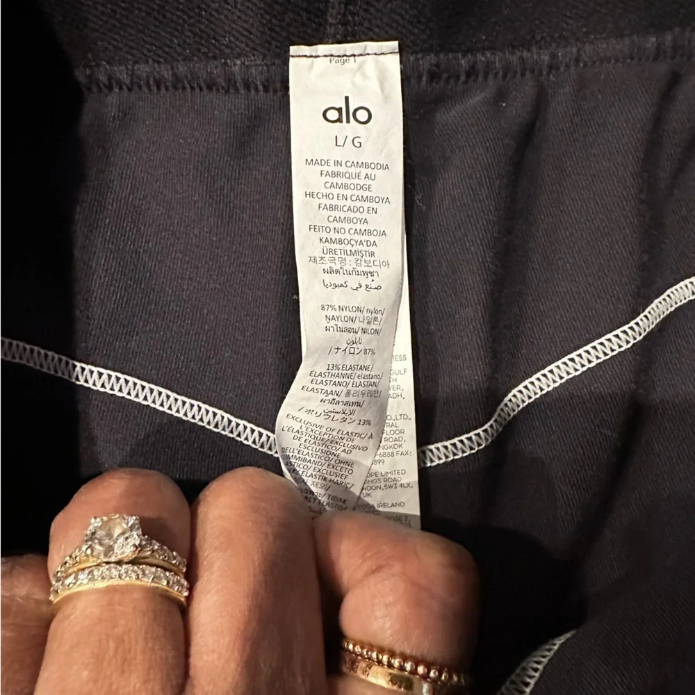 Alo Airbrush High-Waist Heart Throb Legging